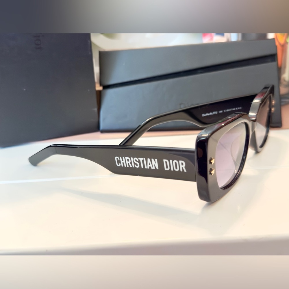 New Dior Pacific Sunglasses - Picture 3 of 8